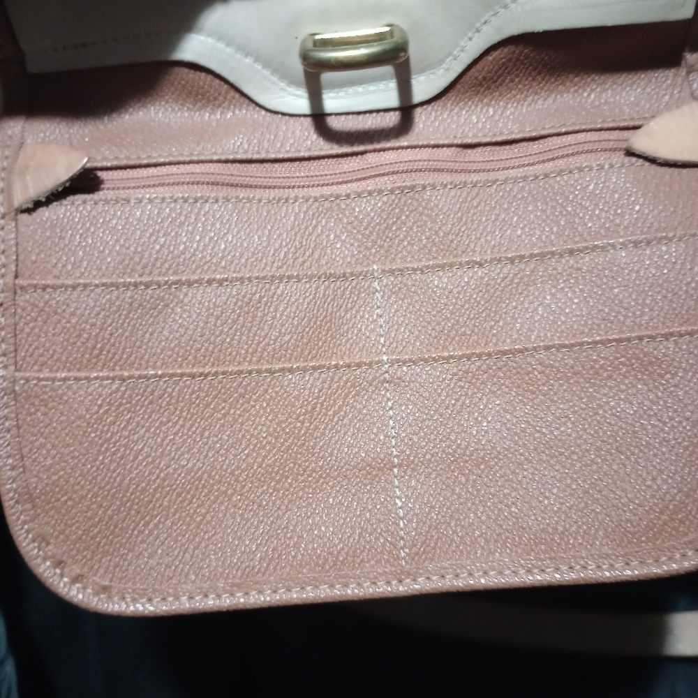 Purse - Picture 12 of 12